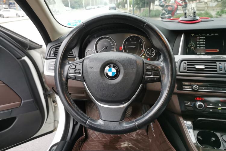 Used BMW 5 Series 2014 525Li Fashion Design Package