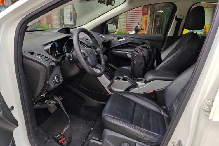 Used Ford Kuga 2015 1.5L GTDi Two-Wheel-Drive Comfort Model
