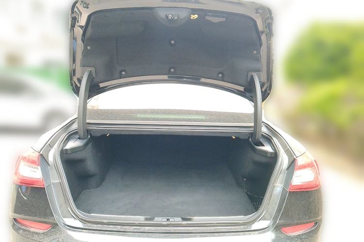 Used Maserati President 2013 3.0T Standard Model Trunk