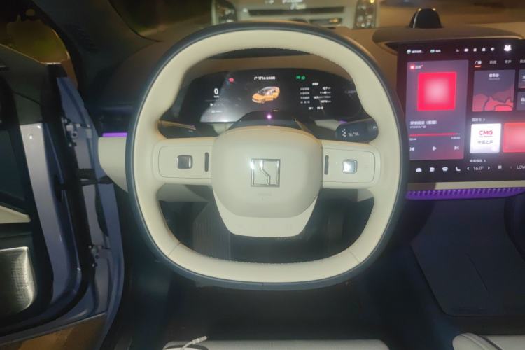 Used Zeekr 007 2025 Rear-Drive Intelligent Driving Version 75 kWh Steering Wheel