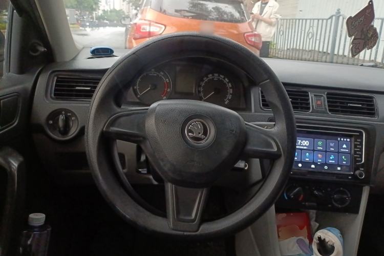 Used Skoda Rapid 2015 1.6L Automatic Enjoyment Selection Model
