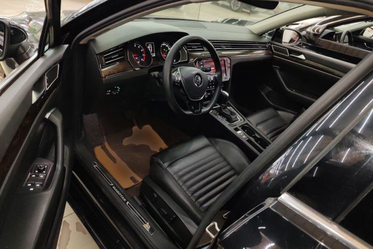 Used Volkswagen Magotan 2019 330TSI DSG Luxury Model China V Standard
