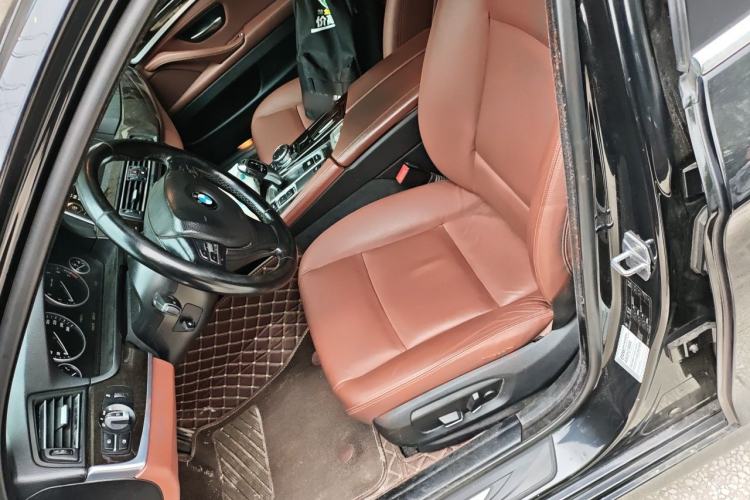 Used BMW 5 Series 2014 528Li Leading Model
