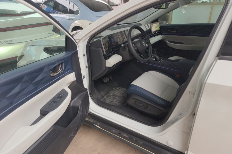 Used Lingxi L 2025 Model—Player No. 1 Plus Super Double-Up Optional Package
