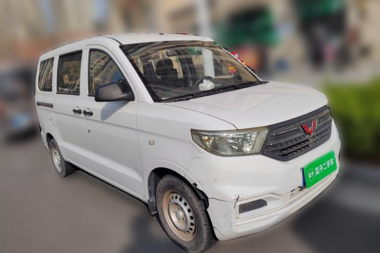 Used Wuling Hongguang V 2019 1.5L Jingqu Version China VI LAR