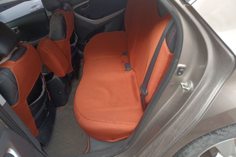 Used Hyundai Elantra (5th Generation / Langdong) 2012 1.6L Manual Leading Model