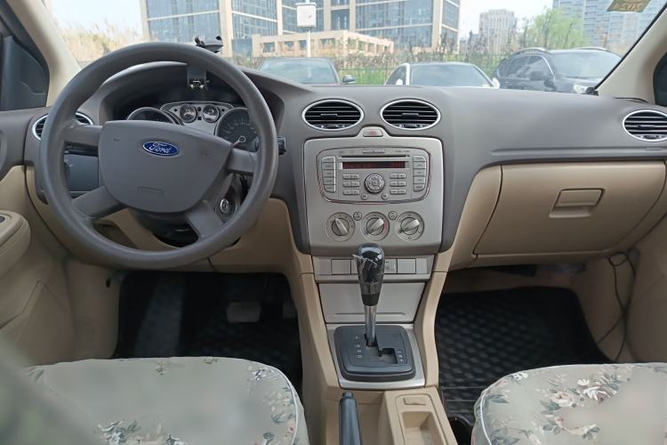 Used Ford Focus 2013 Sedan Classic 1.8L Automatic Base Model