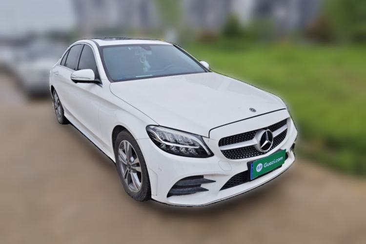 Used Mercedes-Benz C-Class 2019 C 180 L Fashion Edition Sport Version Front Right 45 Deg