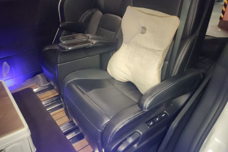 Used Honda Elysion 2016 2.4L Luxury Edition
