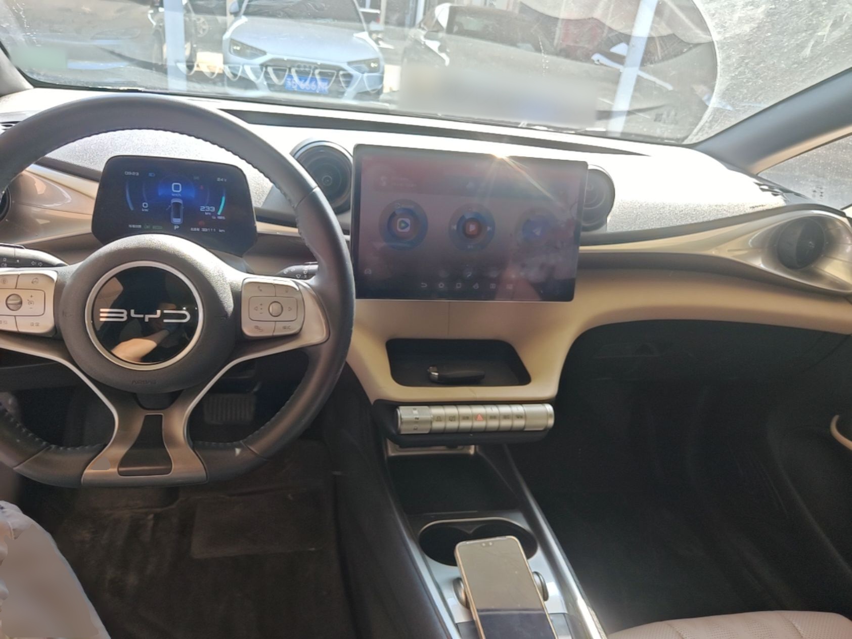 BYD Dolphin 2023 420 km Fashion Edition — снимка 12