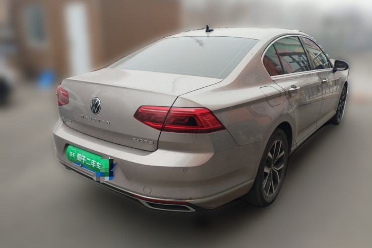 Used Volkswagen Magotan 2020 330TSI DSG Leading Model Rear Right 45 Deg