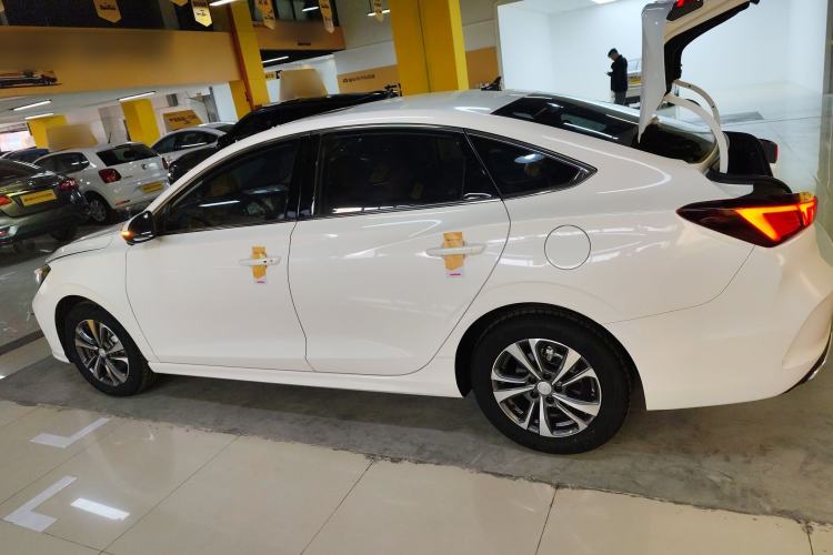 Used Changan Eado 2024 PLUS Blue Whale NE 1.4T GDI DCT High-Energy Edition