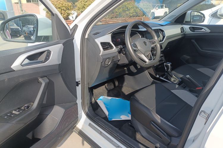 Used Volkswagen Tacqua 2021 280TSI DSG EnjoyPro Smart Connectivity Version
