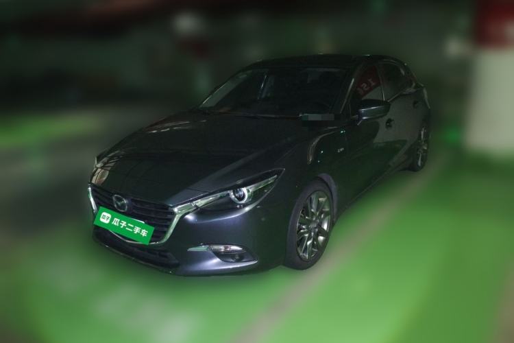 Used Mazda 3 Axela 2017 Hatchback 2.0L Automatic Luxury Model Emission Standard China V
