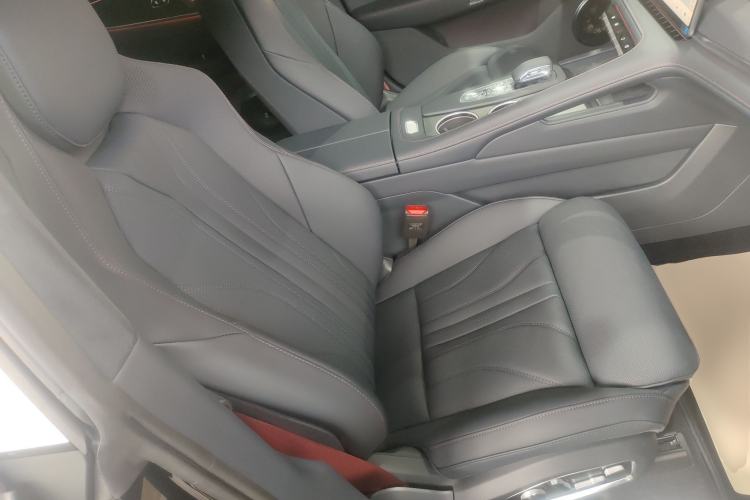 Used Zeekr 001 2026 Model 103° Rear-Drive Max Version Right Front Seat