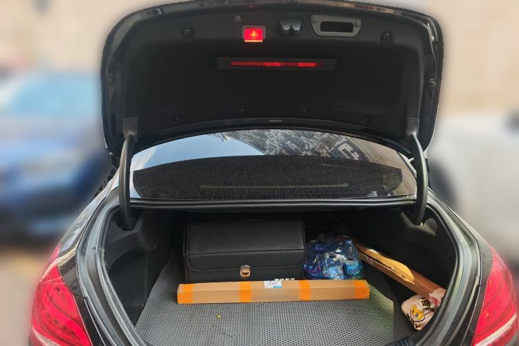 Used Mercedes-Benz C-Class 2016 C 200 L
