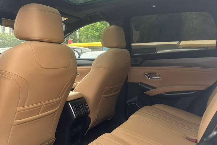 Used BYD Song L DM-i 2024 112 km Beyond Edition