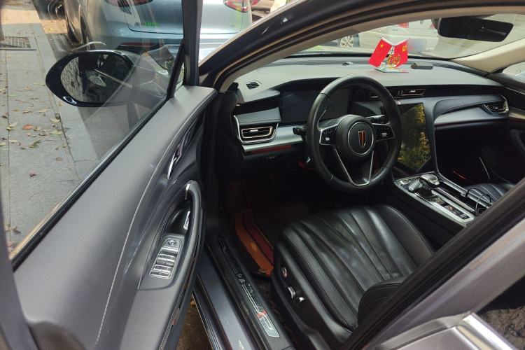 Used Hongqi H5 2023 2.0T Automatic Smart Connect Flagship Edition Driver Seat