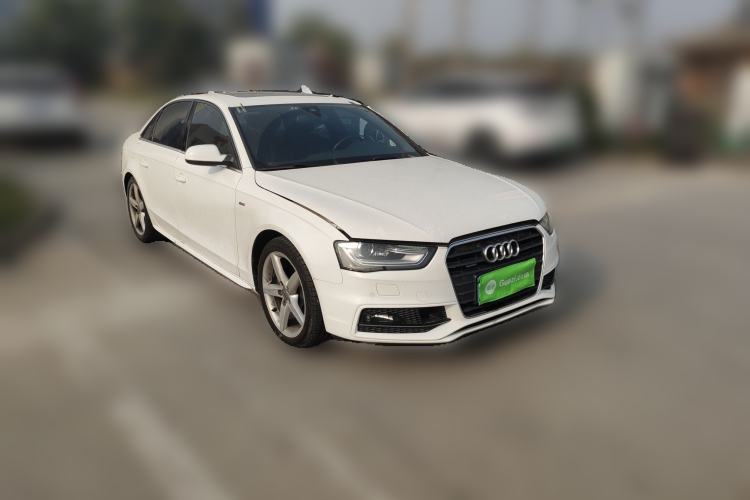 Used Audi A4L 2013 40 TFSI quattro Sport version Front Right 45 Deg