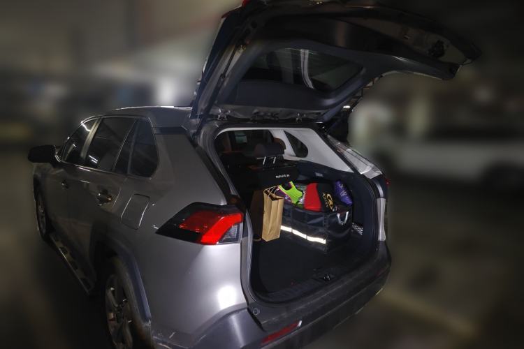 Used Toyota RAV4 2020 2.0L CVT Two-Wheel Drive Fashion Edition Trunk