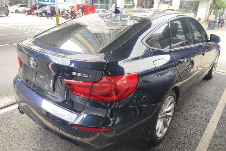 Used BMW 3 Series GT 2019 320i Sport Edition Rear Right 45 Deg