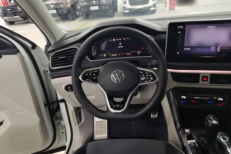 Used Volkswagen Tayron X 2023 330TSI Two-Wheel-Drive Prestige High-Energy Version Steering Wheel