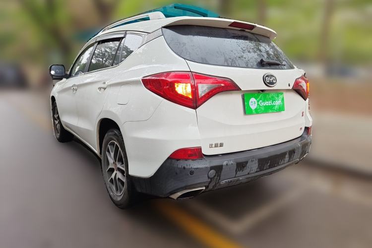 Used BYD Song 2016 GaiShi Edition 1.5TI Manual Elite Model
