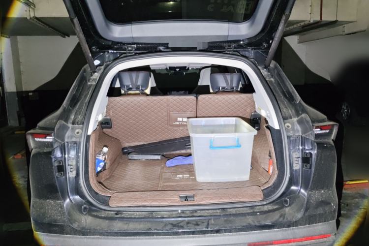 Used JETOUR Dashing 2024 1.5T DCT Starlight Shine Pro Edition