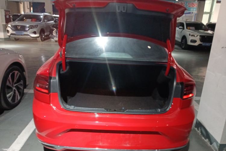 Used Volkswagen Lamando 2021 280TSI DSG Luxury Phantom Edition