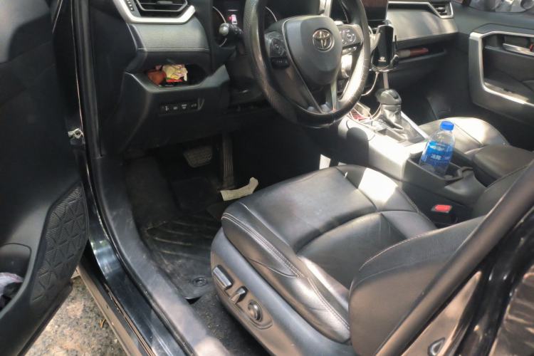 Used Toyota Wildlander 2021 2.0L CVT Two-Wheel Drive Luxury Edition