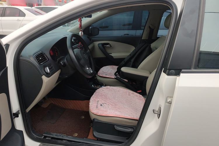 Used Volkswagen Polo 2013 1.6L Automatic Luxury Edition