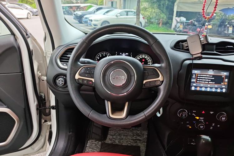 Used Jeep Renegade 2018 Connected Large Screen Version 180T Automatic High-Energy Edition