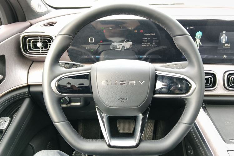 Used Chery Tiggo 9 2025 2.0T Automatic Two-Wheel Drive Luxury Edition 5 Seats Steering Wheel