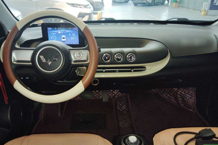 Used Wuling Bingo 2023 203km Light Edition Center Console