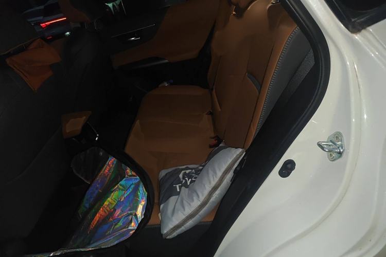 Used Toyota Venza 2023 2.0L CVT Two-Wheel Drive Prestige Version
