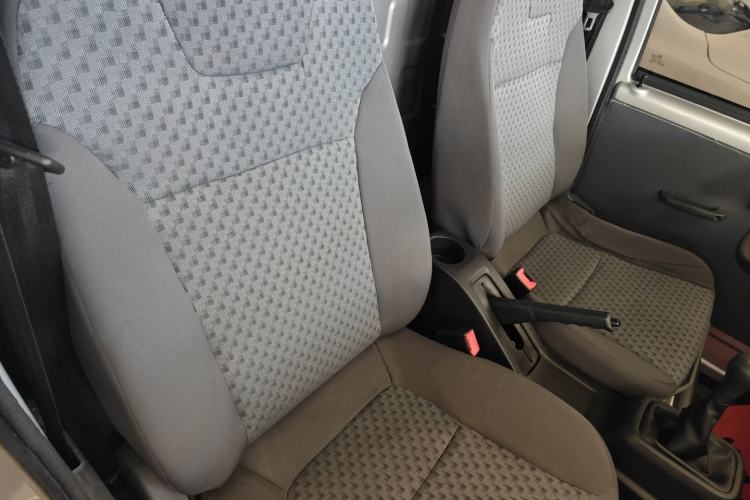 Used Wuling Zhiguang 2023 1.5L Utility Version with Enclosed Windows 2 Seats