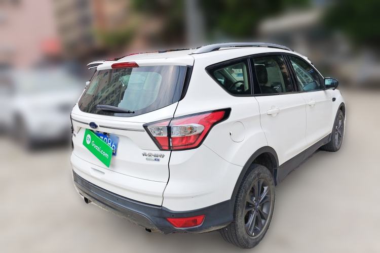Used Ford Kuga 2018 Facelifted EcoBoost 180 Two-Wheel-Drive Platinum Wing Edition Exterior 5