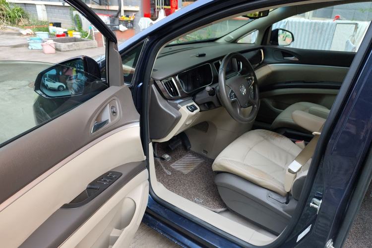 Used Buick GL8 2013 3.0L GT Luxury Business Haoya Edition Driver Seat