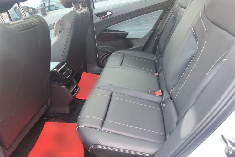Used Volkswagen ID.4 X 2025 Smart Version Pure & Intelligent Enjoyment Edition Left Rear Seat