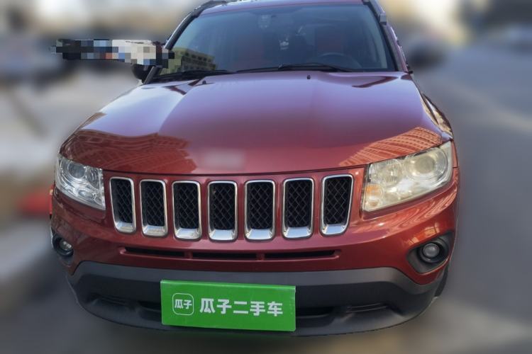 Used Jeep Compass 2012 2.4L four-wheel-drive sport version
