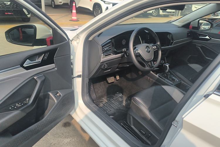 Used Volkswagen Sagitar 2021 280TSI DSG Excellence Edition Driver Seat