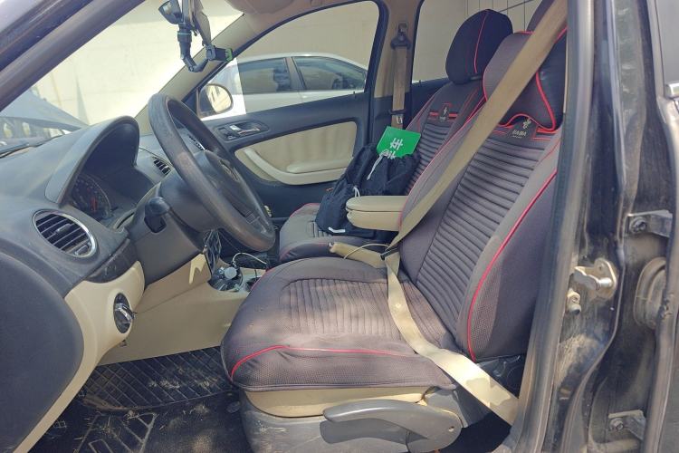 Used Volkswagen Lavida 2011 1.6L Manual - Premium Edition Left Front Seat