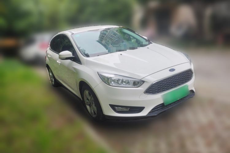 Used Ford Focus 2017 Hatchback 1.6L Automatic Comfort Plus SmartDrive Edition Front Right 45 Deg