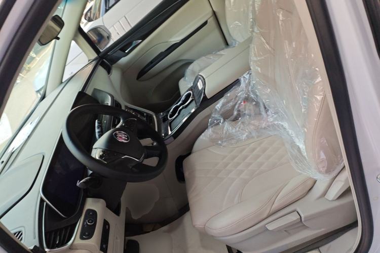 Used Buick GL8 2022 ES Landtrek 653T Comfort Edition