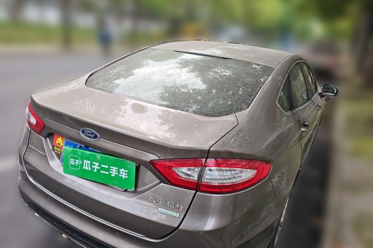 Used Ford Mondeo 2013 2.0L GTDi 200 Luxury Model Rear Right 45 Deg