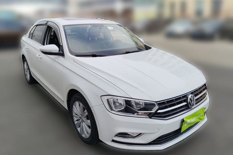 Used Volkswagen Bora 2017 1.6L Automatic Comfort Model Front Right 45 Deg