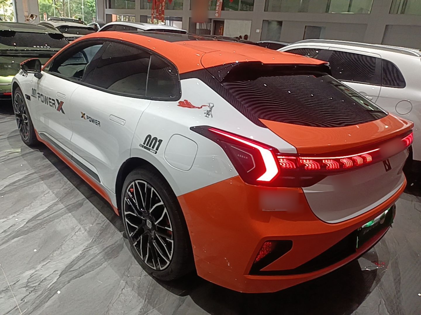 Zeekr 001 2024 YOU Edition 100 kWh All-Wheel Drive — снимка 4