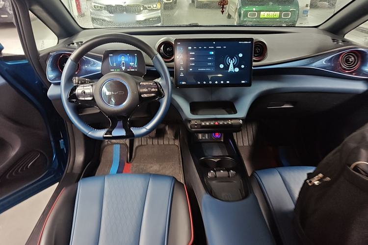 Used BYD Dolphin 2021 405 km Fashion Edition
