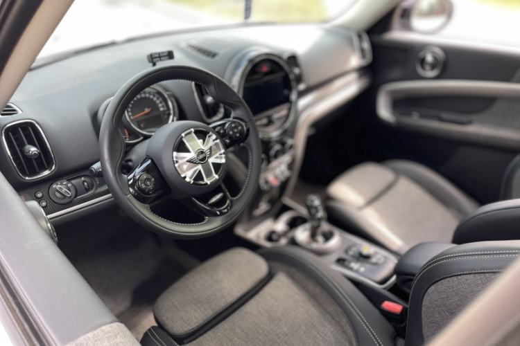 Used MINI Countryman 2019 1.5T COOPER Artist Weekend Travel Edition