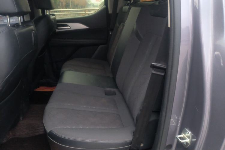 Used Great Wall King Kong Poer 2022 2.0T Manual Diesel Two-Wheel Drive Elite Version with Long Bed GW4D20M
